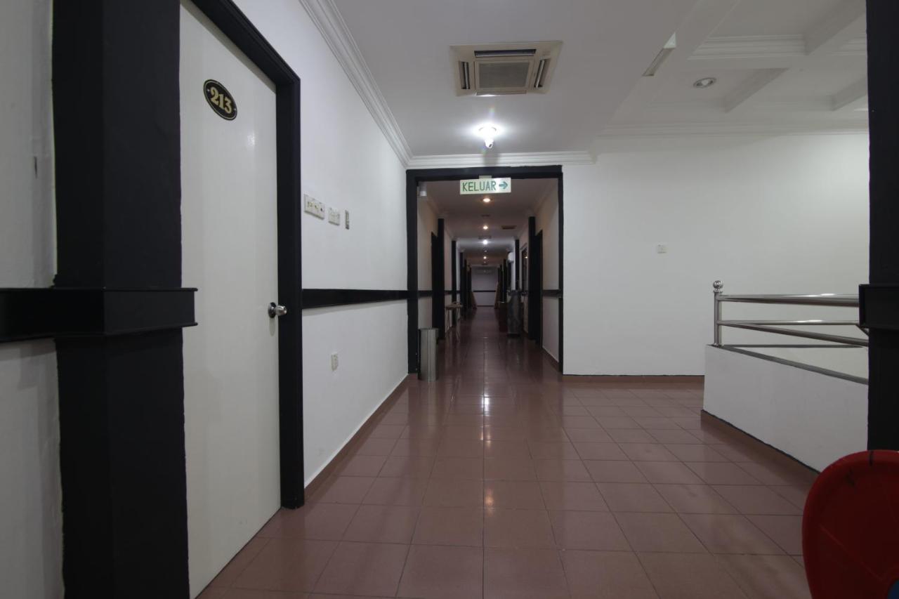 G City Hotel Teluk Intan Luaran gambar