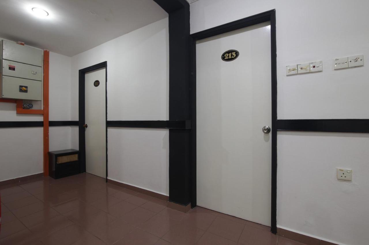 G City Hotel Teluk Intan Luaran gambar