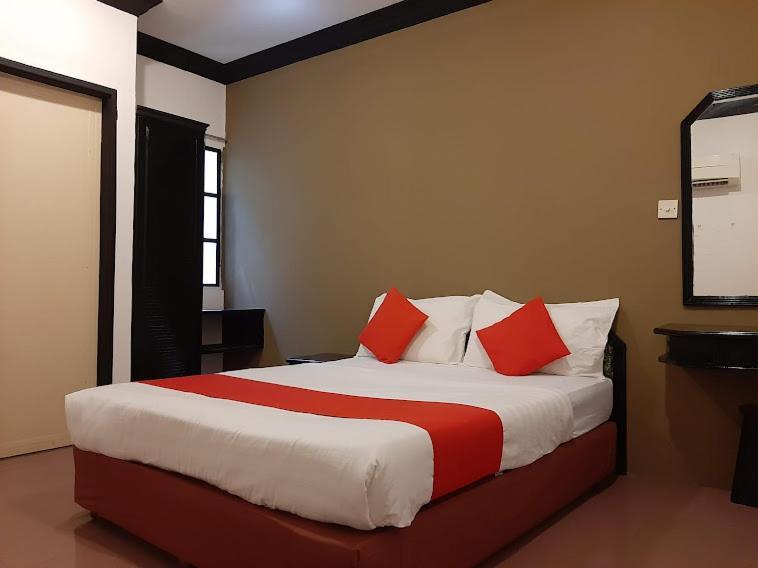 G City Hotel Teluk Intan Luaran gambar