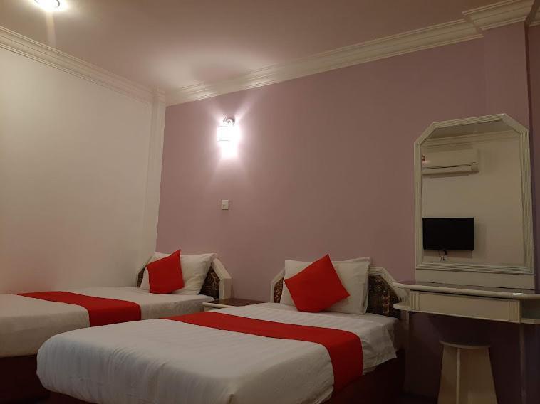 G City Hotel Teluk Intan Luaran gambar